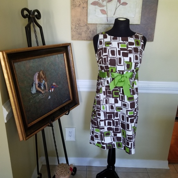Jessica Howard Dresses & Skirts - Host Pick Jessica Howard dress size 6p.